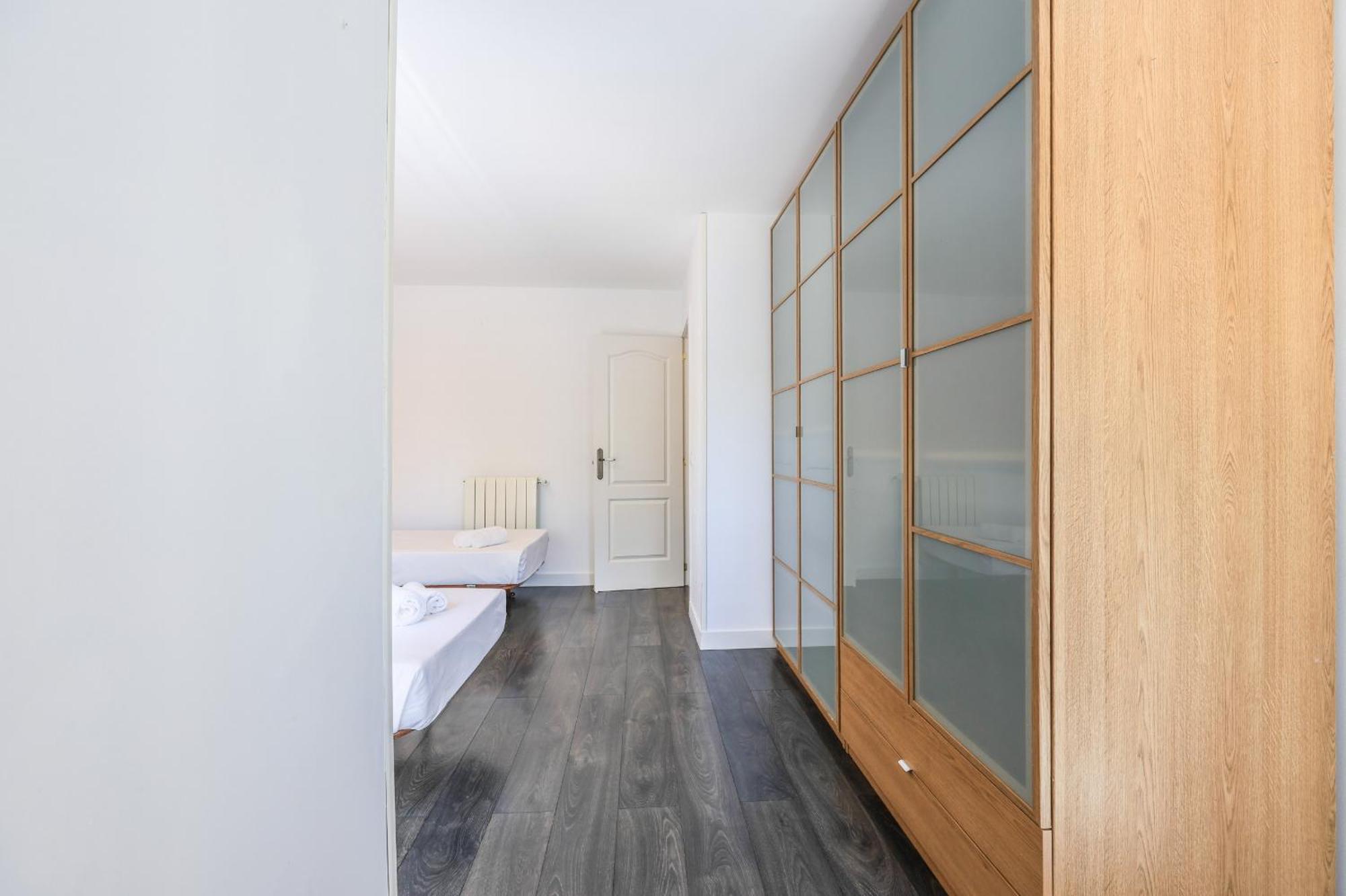 Apartamento Para 5 Personas Cerca De Ifema Y Aeropuerto Alquiler Temporal マドリード エクステリア 写真